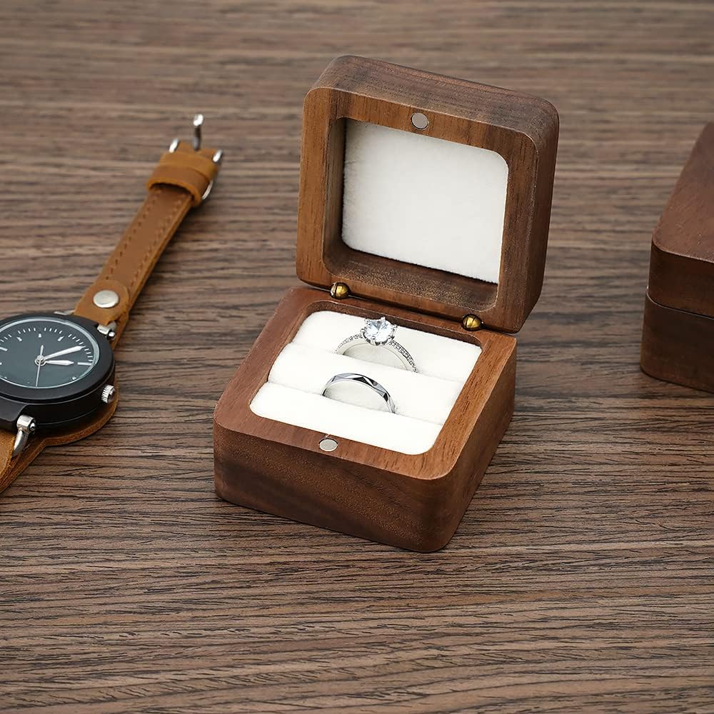 Engagement ring box